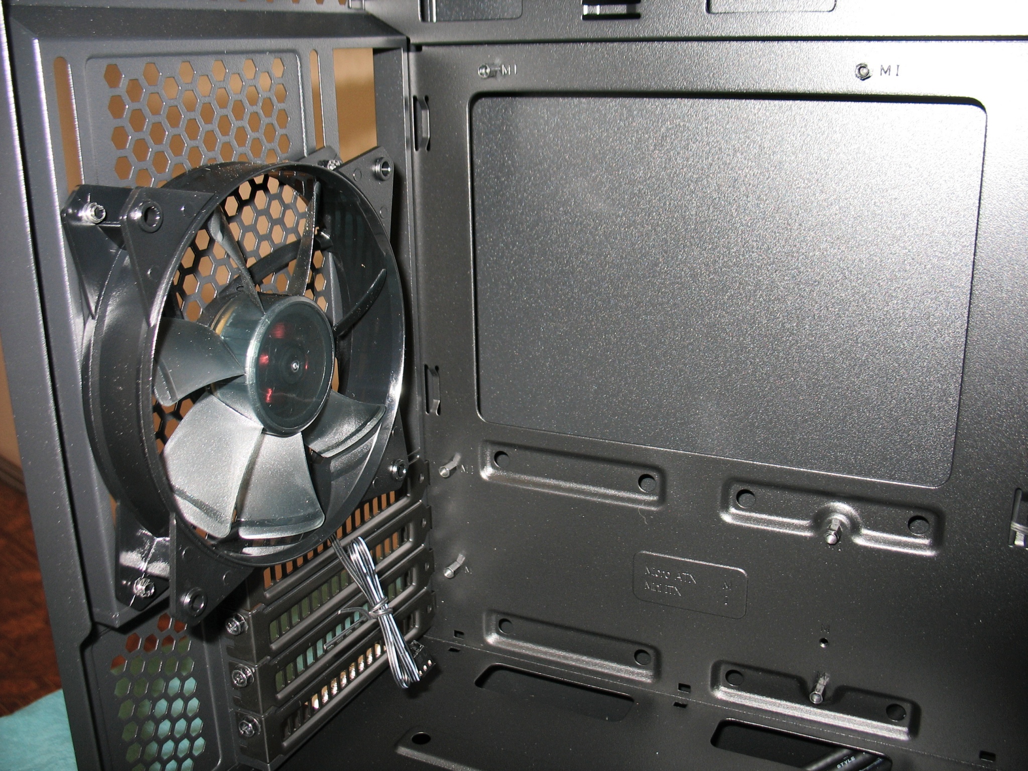 Обзор от покупателя на Корпус Cooler Master MasterBox NR400 mATX Black ...