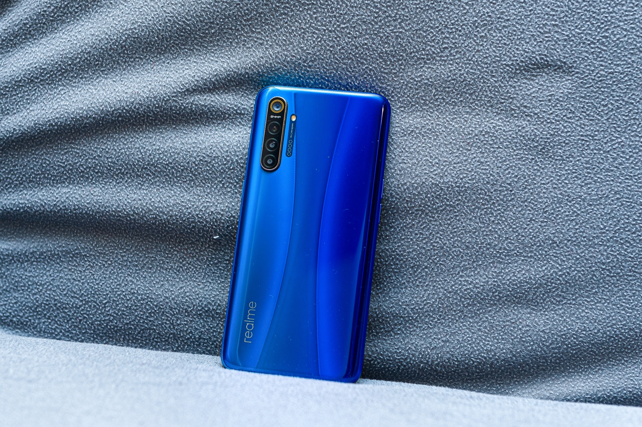 Обзор от покупателя на Смартфон realme XT 8/128GB Синий жемчуг —  интернет-магазин ОНЛАЙН ТРЕЙД.РУ