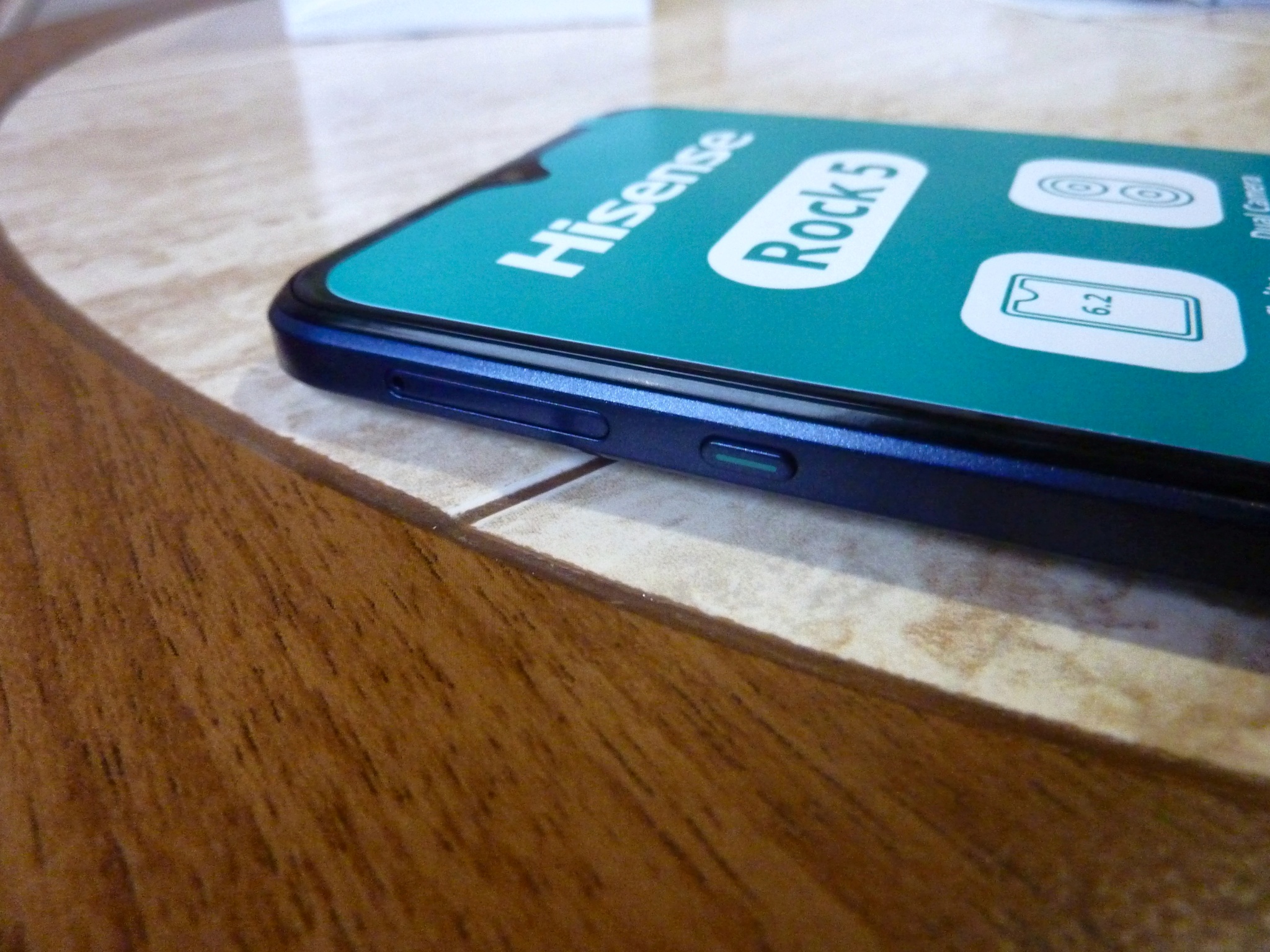 Обзор от покупателя на Смартфон Hisense Rock 5 4/64GB Синий — интернет ...