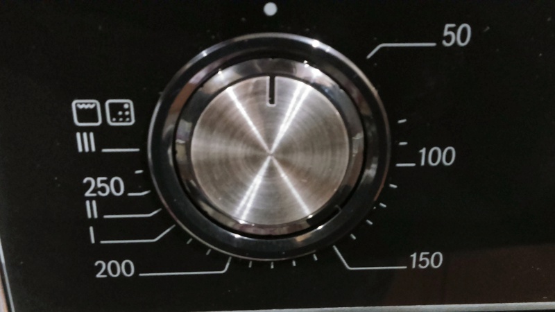 Обзор на Электрический духовой шкаф Bosch HBJ558YB0Q - изображение 7