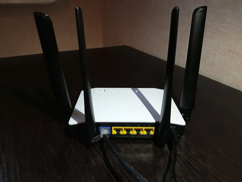 Wi fi роутер zyxel nbg6604 обзор