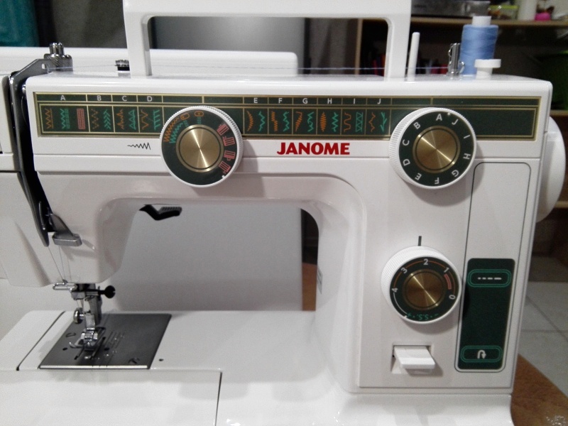 Обзор на Швейная машина Janome L 394 - изображение 8