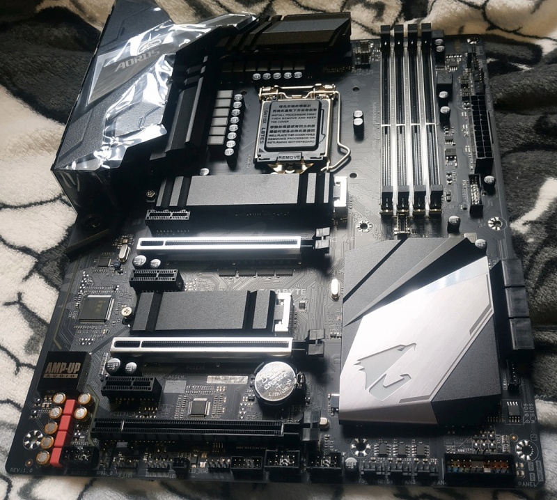 Материнская плата gigabyte z390 m обзор