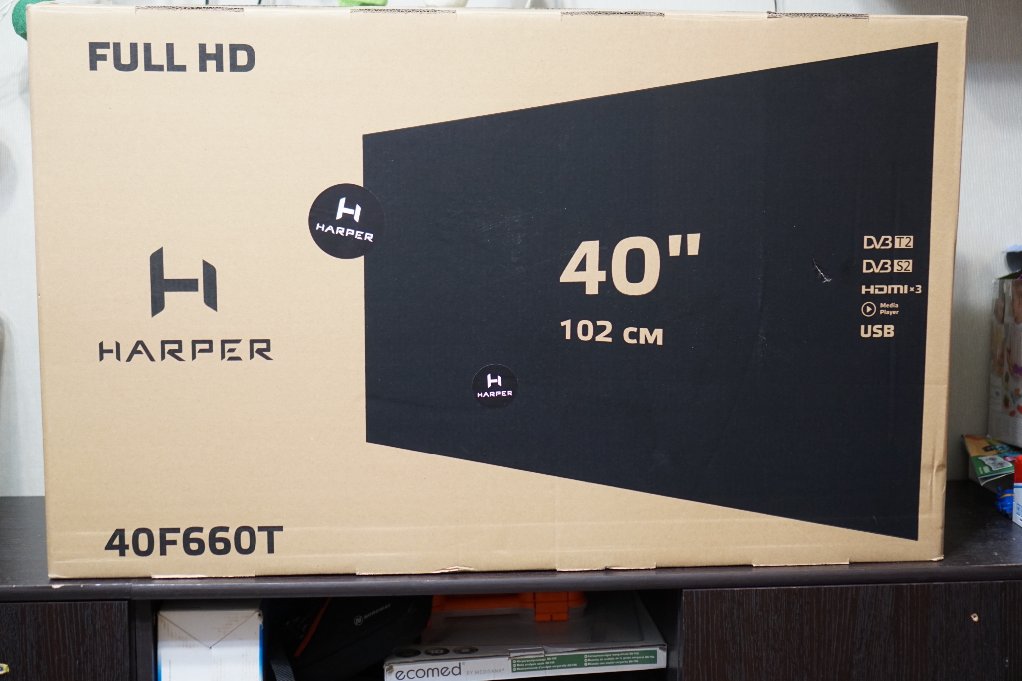 Телевизор harper 40. Harper 40f660t. Harper 40f660t 40. Телевизор Харпер 40f660t. Harper 40f575t.