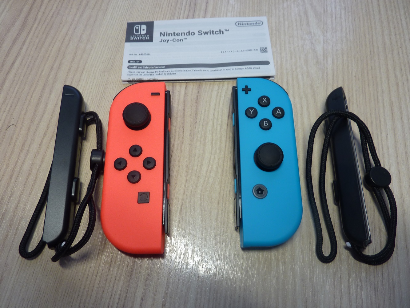 Обзор от покупателя на Игровой контроллер для Nintendo Switch Joy-Con L+R  (неоновый красный / неоновый синий) — интернет-магазин ОНЛАЙН ТРЕЙД.РУ