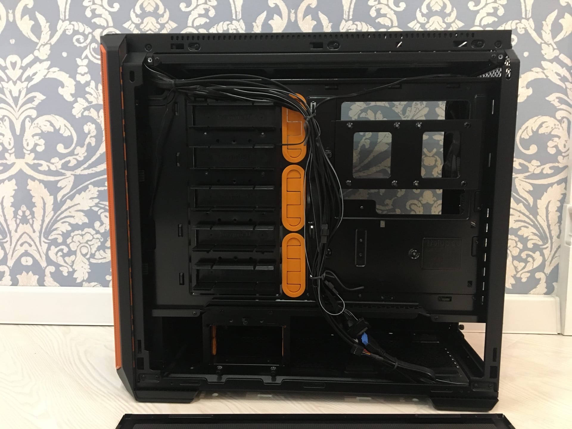 Be quiet silent base 601 window. Корпус be quiet! Silent Base 601 Window Orange. Be quiet! Silent Base 601. Case ATX be quiet! Silent Base 601.