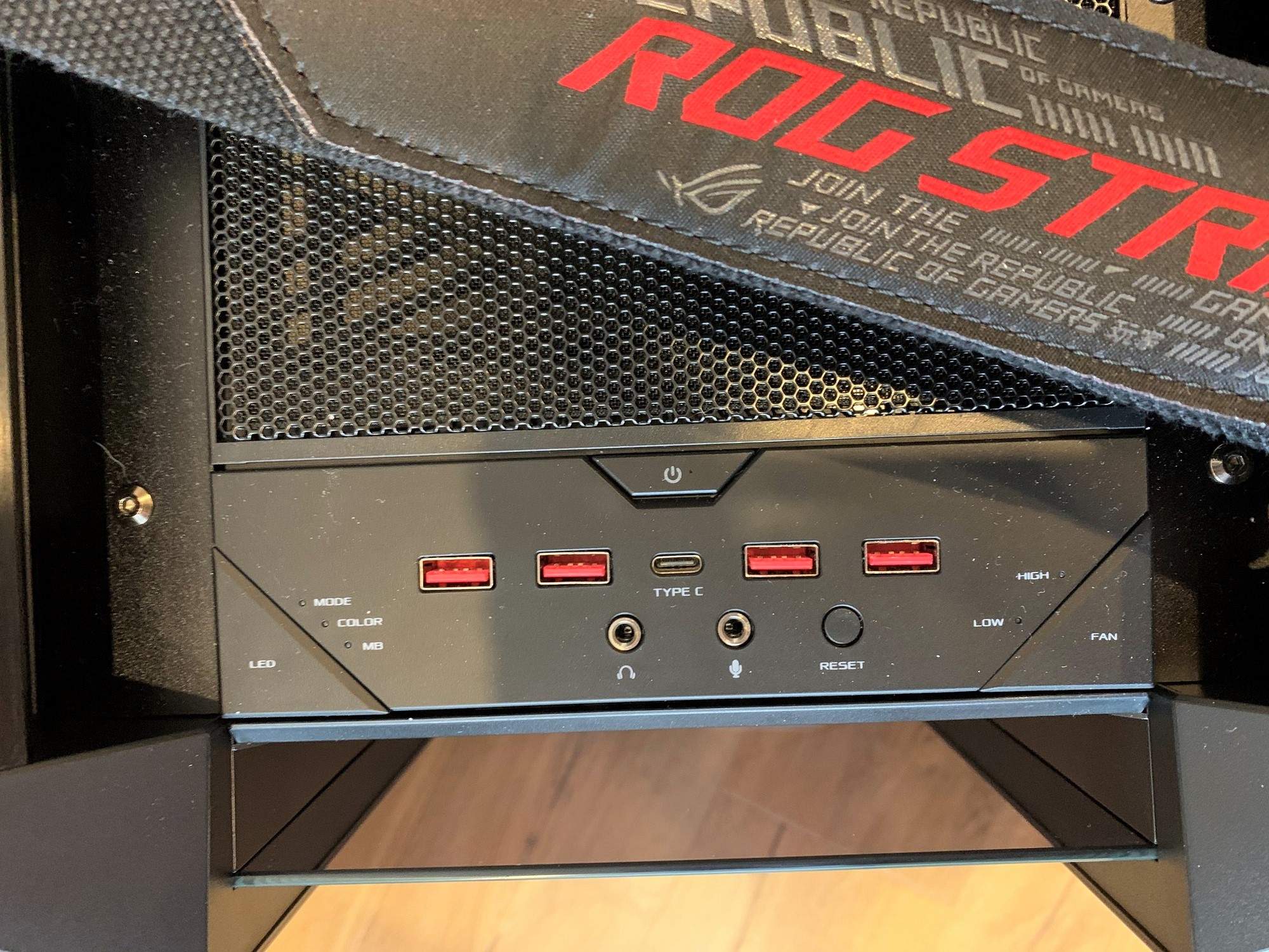 Корпус asus rog strix helios gx601