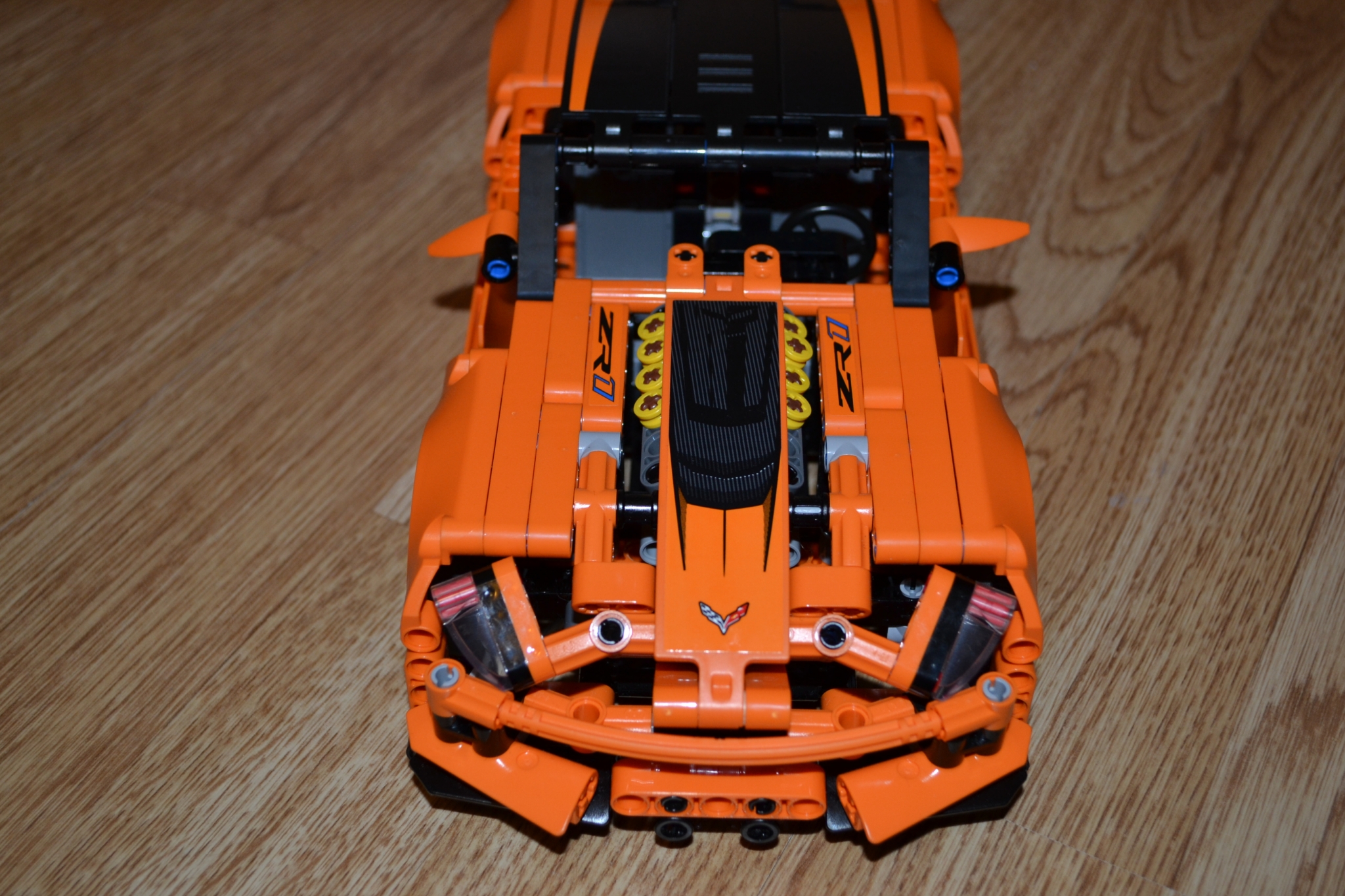 Обзор от покупателя на Конструктор LEGO® Technic™ 42093 Chevrolet Corvette  ZR1 — интернет-магазин ОНЛАЙН ТРЕЙД.РУ