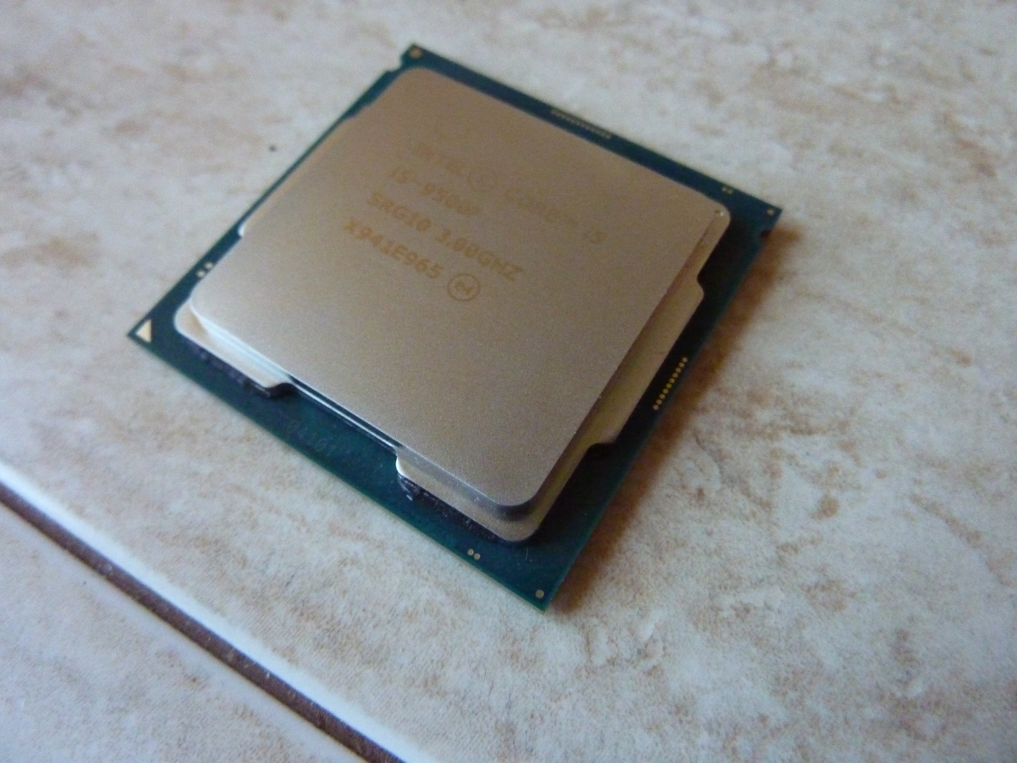 Intel core i5 12400f oem. Intel Core i5-9500. Intel Core i5-9500f. Процессор Intel Core i5 - 9500f OEM. Intel Core i5-9500f (Box).