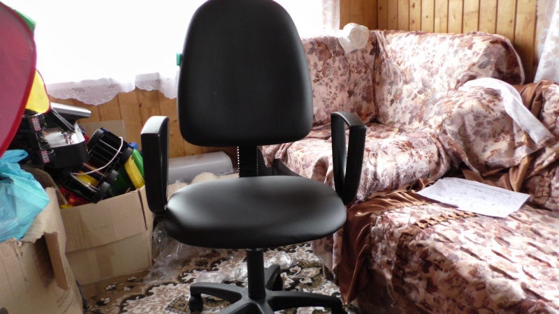 Обзор на Кресло для персонала Бюрократ CH-1300N/OR-16 черный Престиж+ искусственная кожа - изображение 13