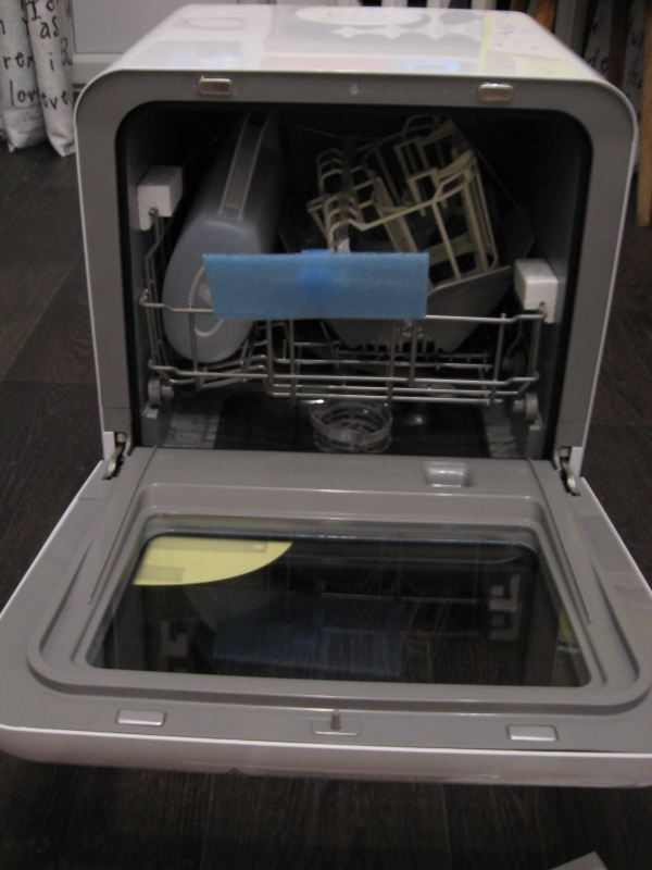 Обзор на Посудомоечная машина настольная Midea MCFD42900BL MINI - изображение 4