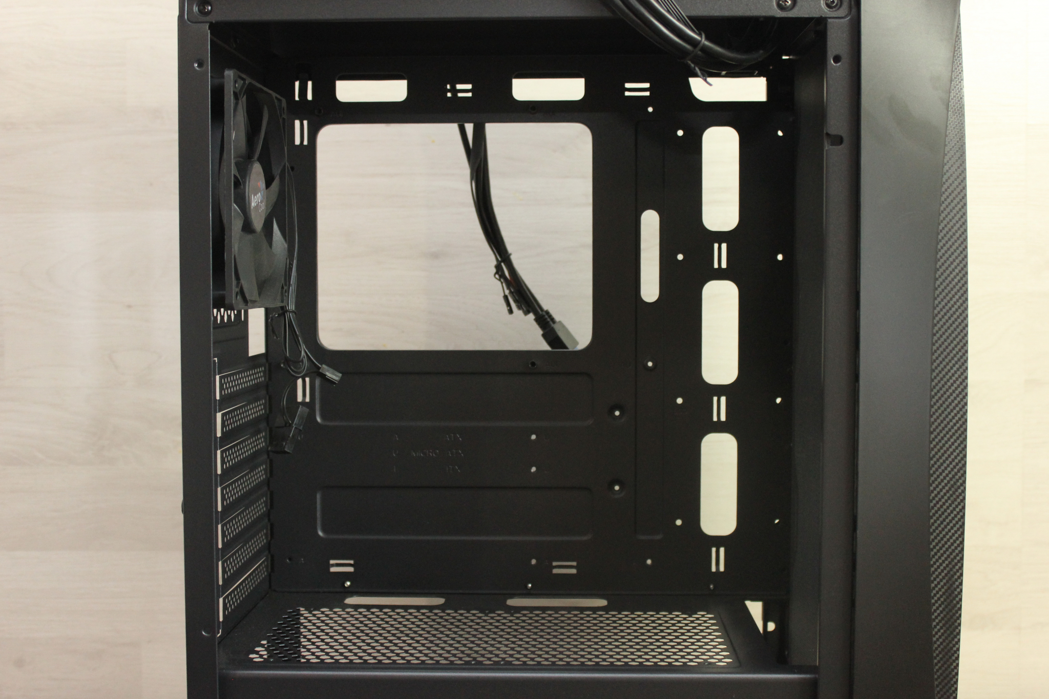 Aerocool aero one