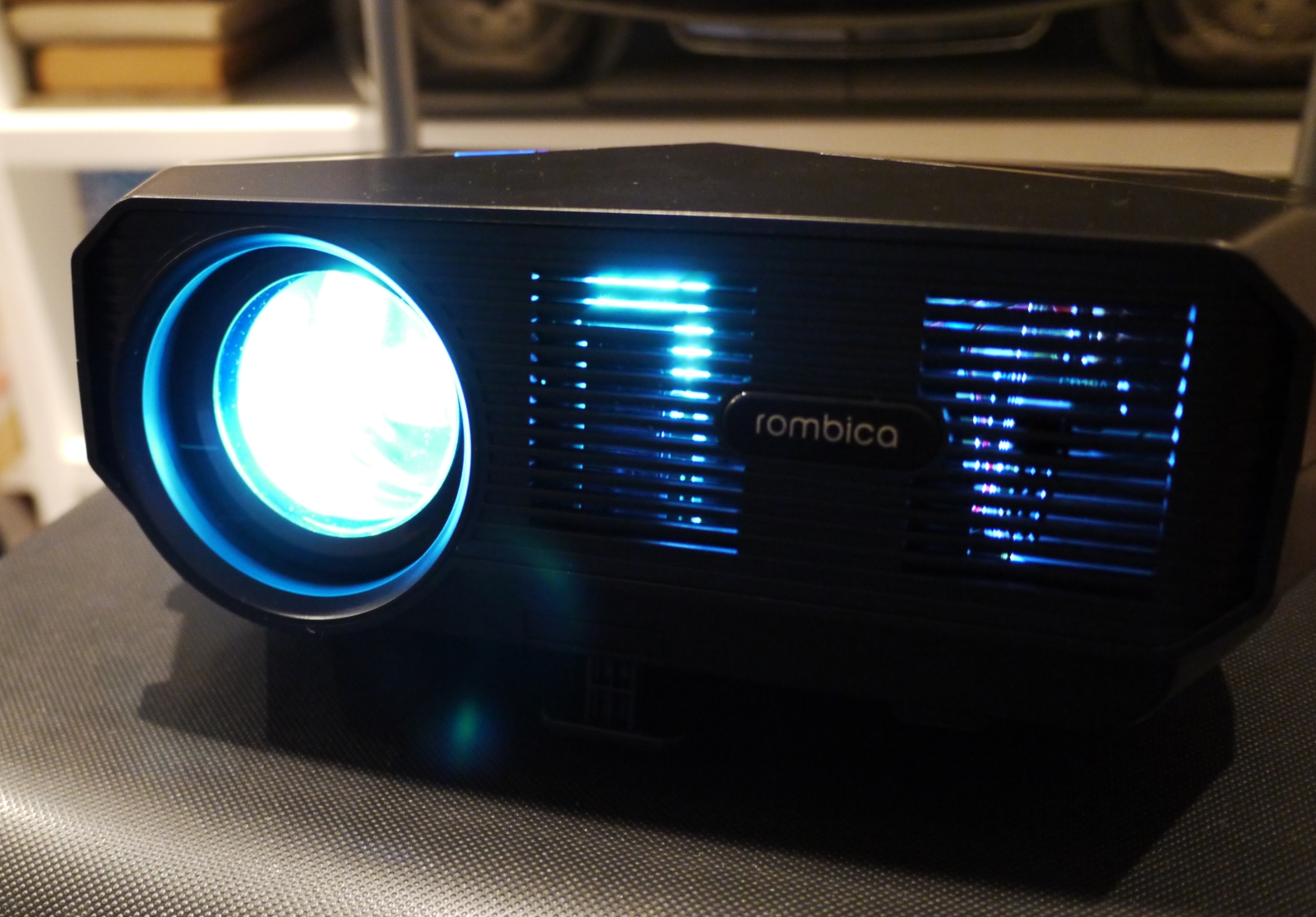 Обзор от покупателя на Проектор Rombica Ray Eclipse Black — интернет ...