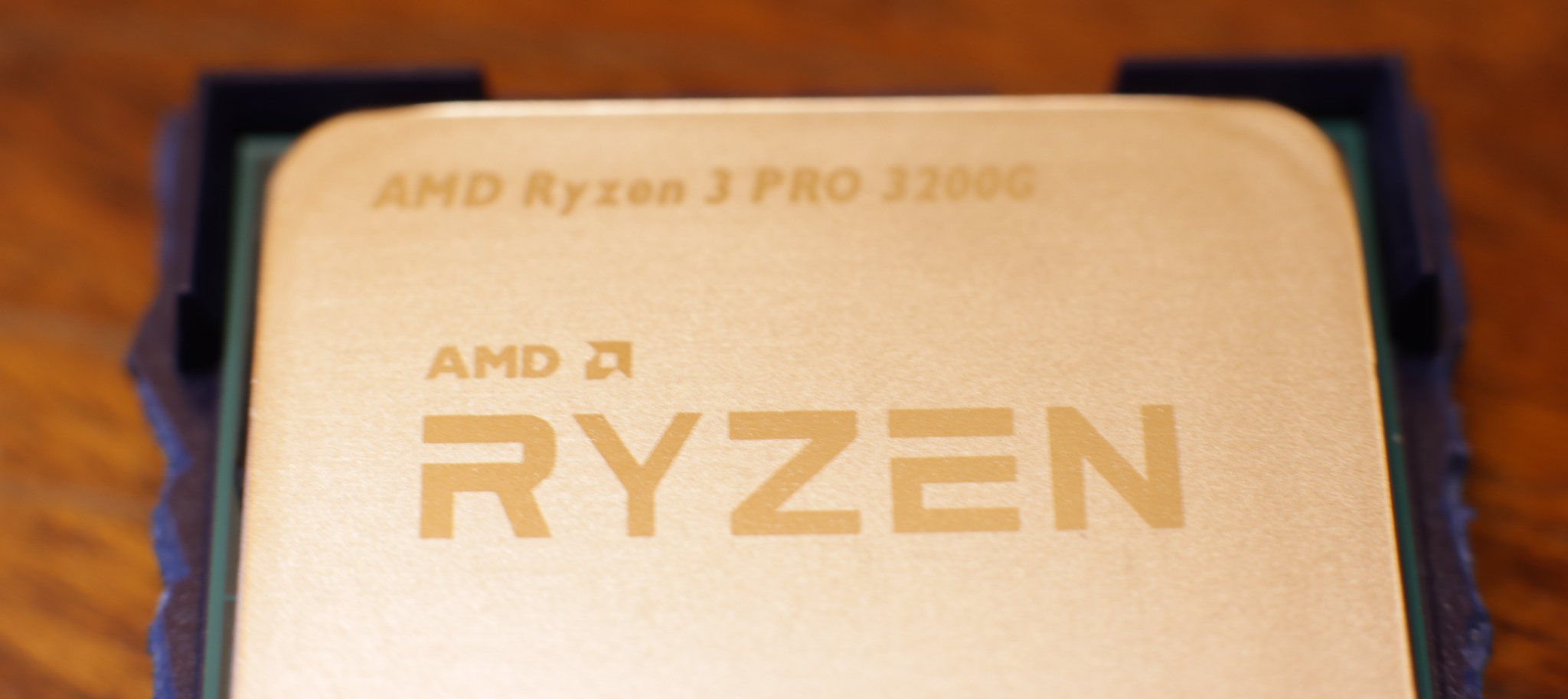 3 pro 3200g. Процессор AMD Ryzen 3 3200g. AMD Ryzen 3 3200g OEM. AMD Ryzen 3 Pro 3200g. AMD CPU Ryzen 3 3200g OEM.