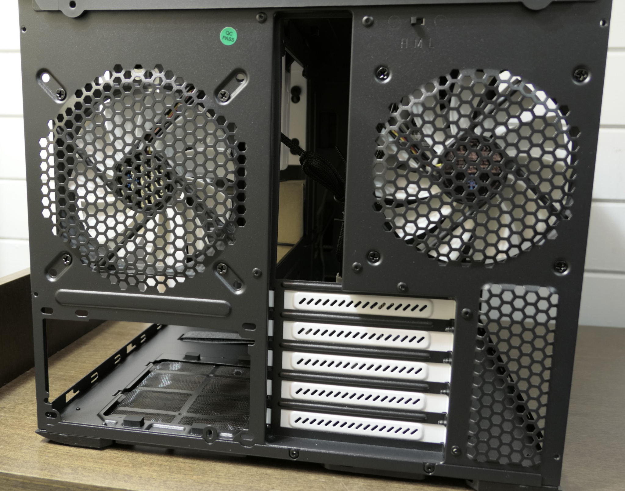 Обзор от покупателя на Корпус Fractal Design NODE 804 Black mATX [FD-CA ...