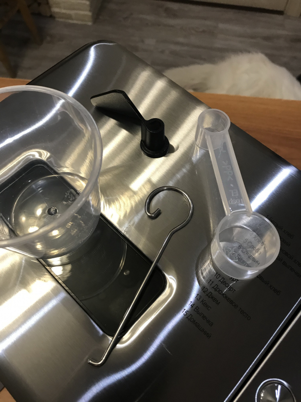Хлебопечка garlyn br 1000. Хлебопечка Garlyn br-1000, Silver. Хлебопечь Garlyn Home br-1000. Garlyn br1000 запчасти. Держатель крышки хлебопечки.