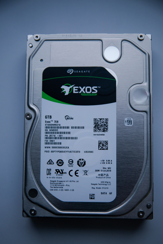 Жесткий диск seagate exos 7e8 st4000nm000a обзор