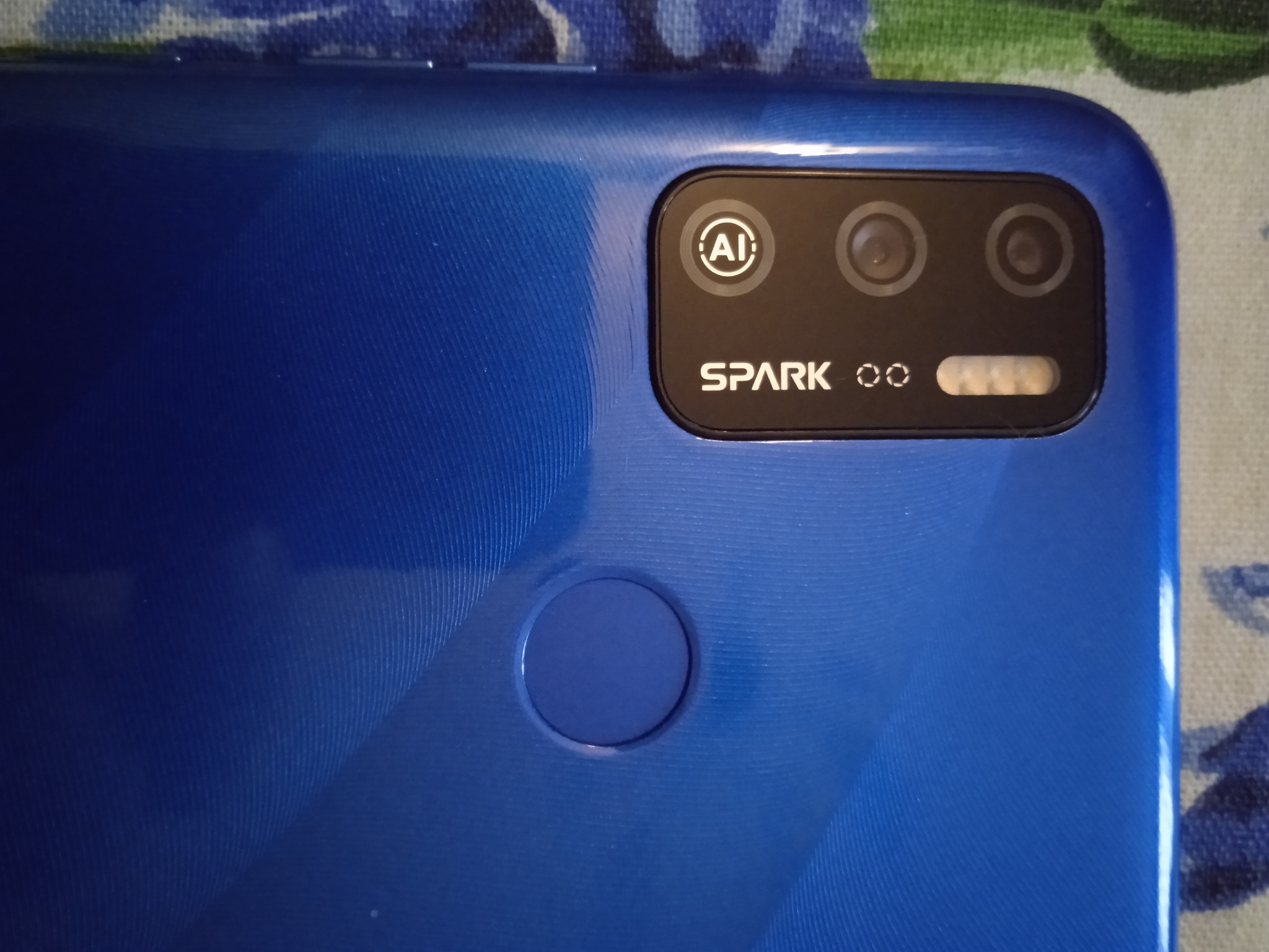 Телефон техно 5 обзор. Techno Spark 5 Air. T͟e͟c͟n͟o͟ s͟p͟a͟r͟k͟5a͟i͟r͟. " Смартфон Tecno Spark 5 Air синий. Смартфон Techno Spark 5 Air.