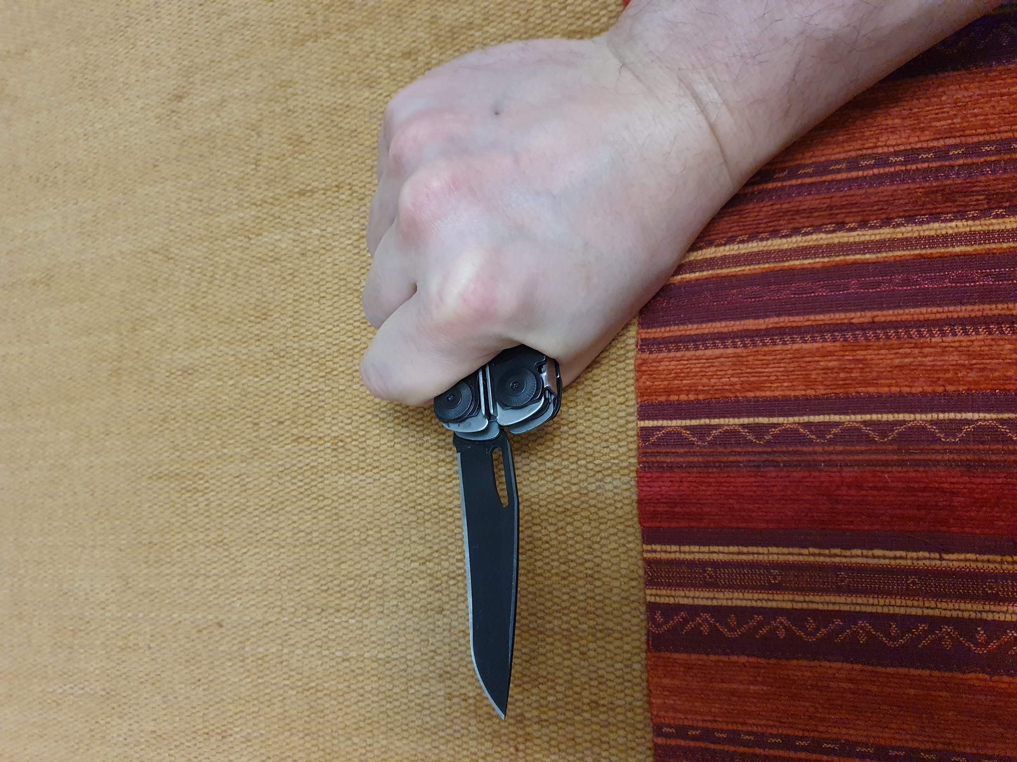 Нож с клеймом хв5. Алмазка сталь хв5 танто. Ножи из хв5. Достоинство ножа. Ножи южный крест.