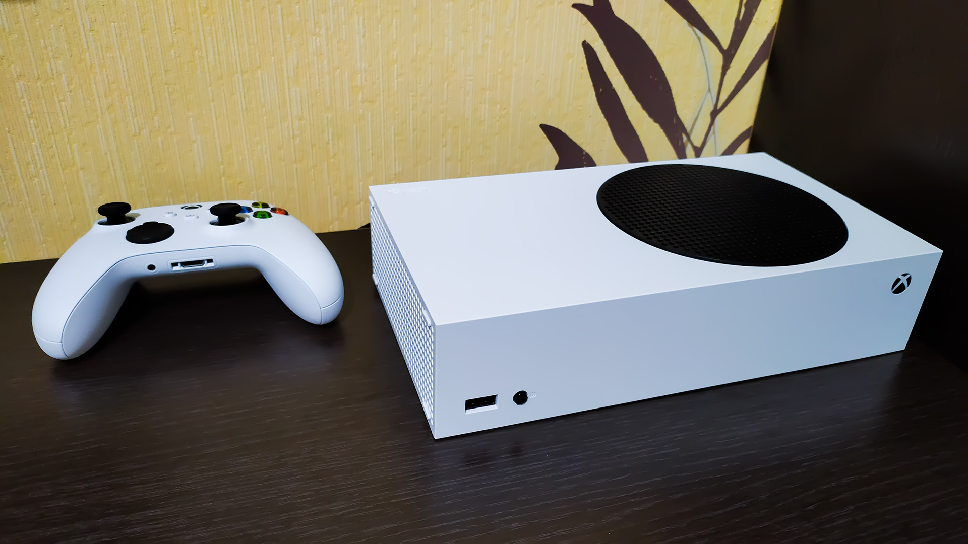 Обзор от покупателя на Игровая консоль Microsoft Xbox Series S 512Гб &mdash;  интернет-магазин ОНЛАЙН ТРЕЙД.РУ