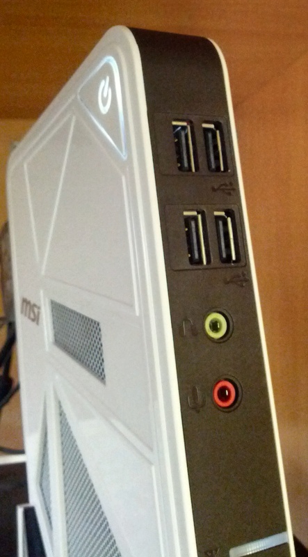 Обзор на Неттоп MSI Wind Box DC111-045XRU Intel Celeron 1037U(1.8GHz)4Gb/500Gb/Intel HD/DOS/White-Black - изображение 3