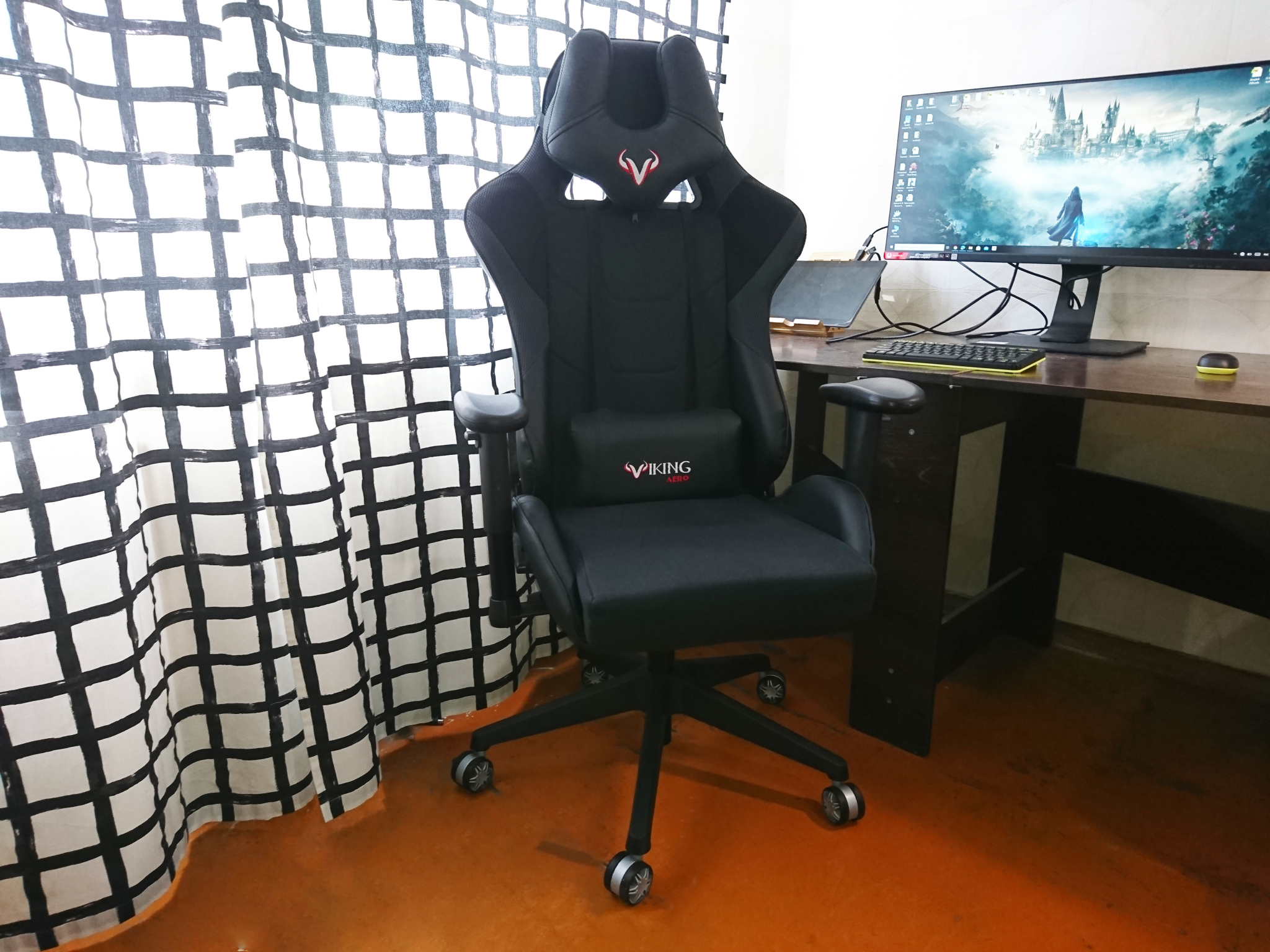 геймерское кресло из ткани