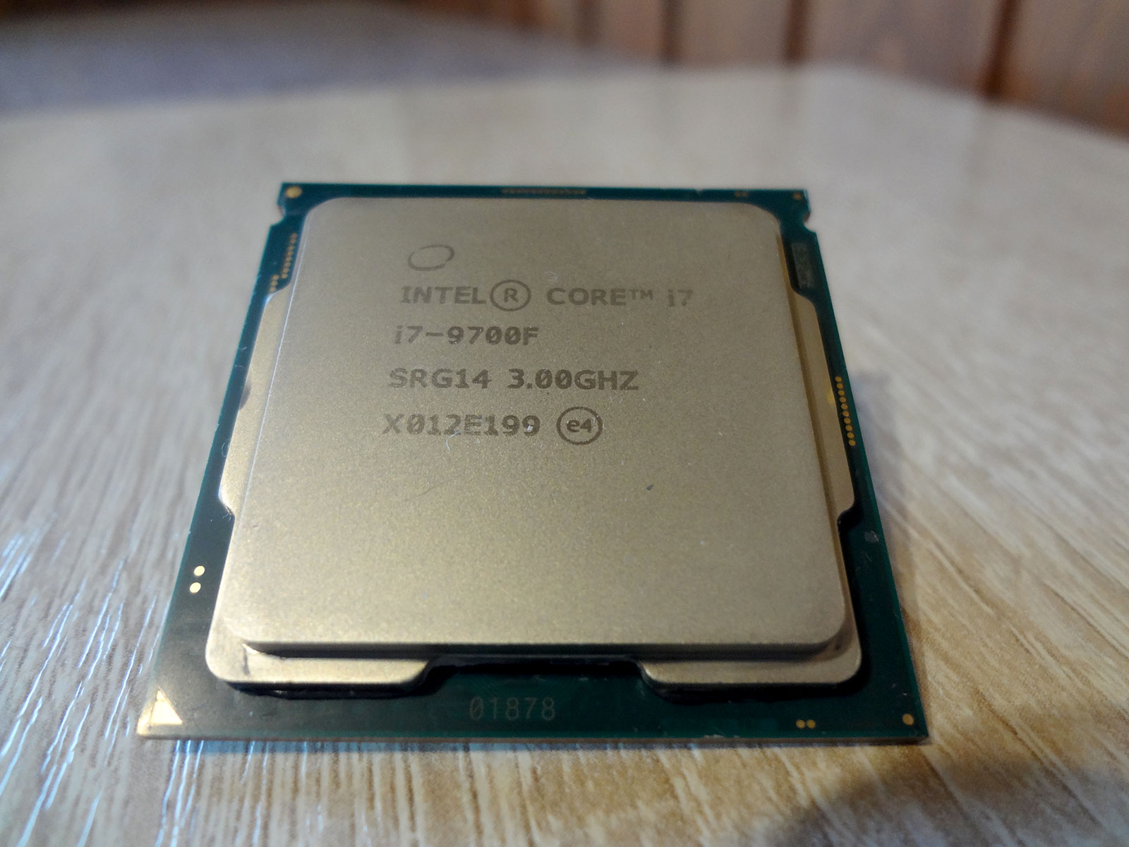 Купить интел коре 7. Intel Core i7-9700. Intel Core i7-9700 (OEM). Процессор Интел кор ай 7. Процессор Intel Core i7-9700 OEM.