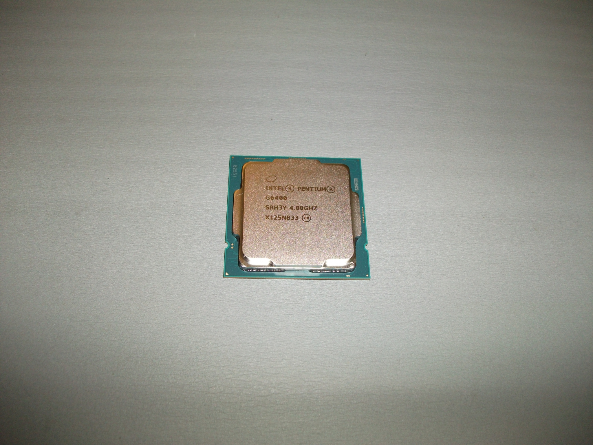 Pentium gold характеристики. Процессор Intel Pentium Gold g6400. Процессор Intel Pentium Gold g6400, LGA 1200. Intel Pentium Gold g6400 lga1200, 2 x 4000 МГЦ. Intel(r) Pentium(r) Gold g6400.