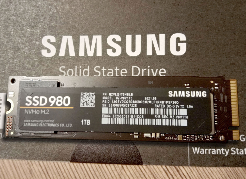 1000 ГБ SSD M.2 накопитель Samsung 980 [MZ-v8v1t0bw]. Samsung m.2 980 500 ГБ PCIE Gen 3.0 x4 v-NAND 3bit MLC (MZ-v8v500bw. MZ-v8v1t0bw. V-NAND 3-bit MLC. Ssd samsung 980 mz v8v1t0bw