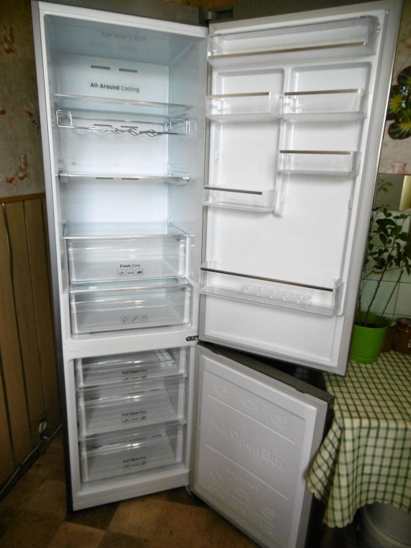 Обзор на Холодильник Samsung RB-37 J5240SS - изображение 8