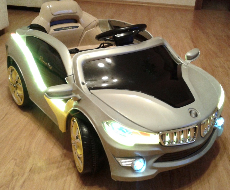 Электромобиль RIVERTOYS BMW o002oo VIP