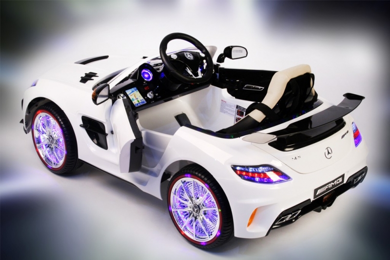 RIVERTOYS автомобиль Mercedes Benz SLS a333aa