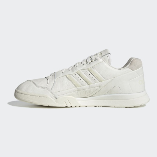 ADIDAS A.R. TRAINER EG2646