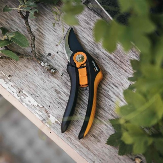 Fiskars nippers deals