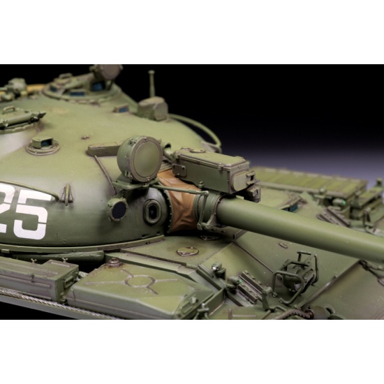 Сборная модель ZVEZDA 3673 Советский основной боевой танк Т-62 (1974 ...