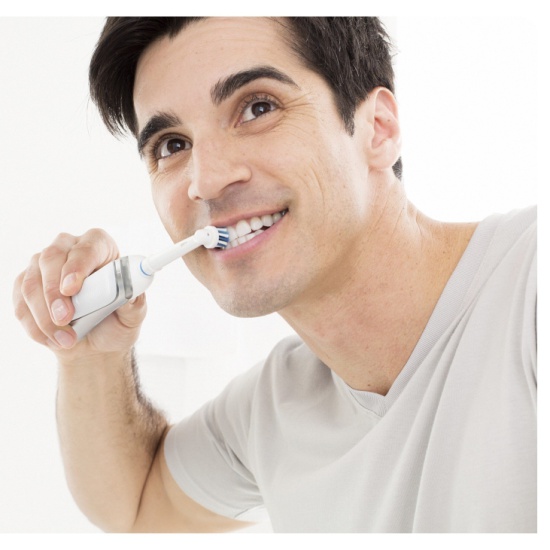 электрическая зубная щетка реклама
