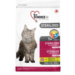 Изображение товара Корм сухой для стерилизованных взрослых кошек 1st CHOICE Sterilized курица с бататом 2.4 кг