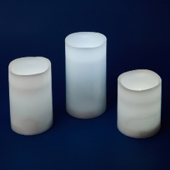 Изображение товара Фигура светодиодная Uniel ULD-F052 RGB RC CANDLE SET3 «Свеча» на батарейках 2АА (не в/к), в составе набора из 3 штук. 1 светодиод. RGB свет. Пульт ДУ (в/к).