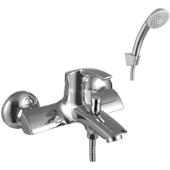 Изображение товара Смеситель для ванны LEMARK Plus Strike LM1102C с коротким изливом и аксессуарами