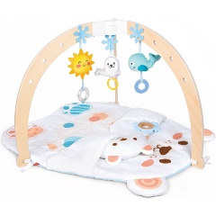 Изображение товара Развивающий коврик Hape Обнимающий мишка с подвесными игрушками для малышей