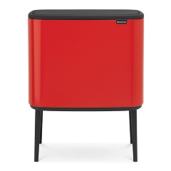 Изображение товара Мусорный бак Brabantia BO TOUCH BIN 36л с бесшумной крышкой и мешками