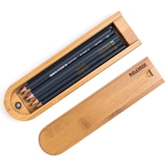 Изображение товара Набор чернографитных карандашей Малевичъ в пенале из бамбука 8 штук