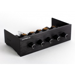 Изображение товара Панель управления Lamptron CF525 для ПК с 5 каналами и высоким уровнем контроля