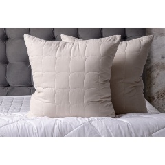 Изображение товара Подушка KUPU-KUPU Овечья шерсть 68*68 в микрофибре,КШМ-77-4