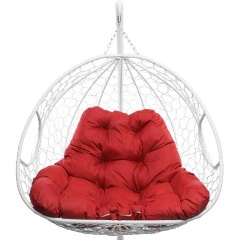 Изображение товара Подвесное кресло M-GROUP для двоих с ротангом и красной подушкой