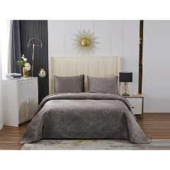 Изображение товара Покрывало с наволочками SOFI DE MARKO Жизель 240х260 коричневое из вискозы