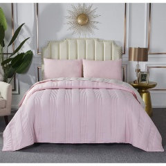 Изображение товара Покрывало Sofi de Marko Саломея пепельная роза 160x220 см satin хлопок вискоза