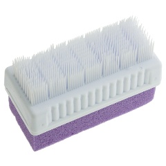 Изображение товара Щетка для рук TITANIA двусторонняя с пемзой для очищения и ухода за руками