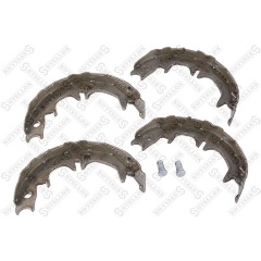 Изображение товара Колодки тормозные дисковые STELLOX для Toyota Camry/Avensis 1.4, 4 шт, 000107SX