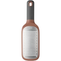 Изображение товара Крупная терка BergHOFF Leo 27х8.5 см из нержавеющей стали для кухонных нужд